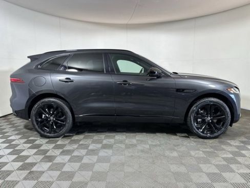 New 2026 Jaguar F-PACE R-Dynamic S image 4