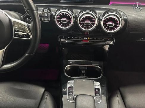 Used 2019 Mercedes-Benz A 220 image 23