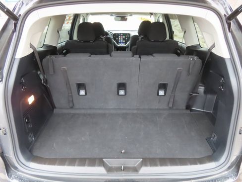 Used 2024 Subaru Ascent Premium w/ Convenience Package image 14