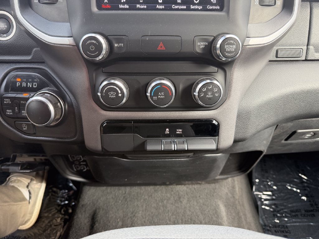 Used 2021 RAM 1500 Big Horn AWD/4WD image 32