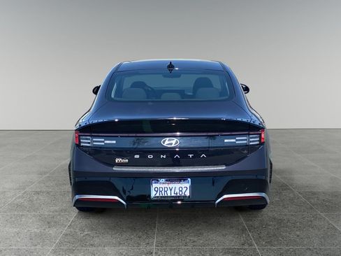 Used 2025 Hyundai Sonata SEL FWD image 4