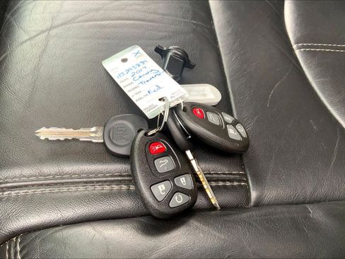 Used 2017 Chevrolet Traverse LT image 15