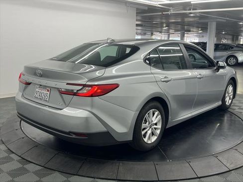 Certified 2025 Toyota Camry LE image 4