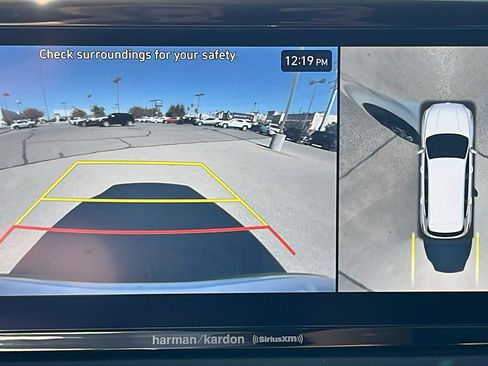 Used 2023 Hyundai Santa Fe SEL w/ Premium Package image 22