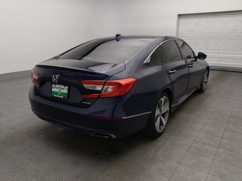 Used 2018 Honda Accord Touring image 9