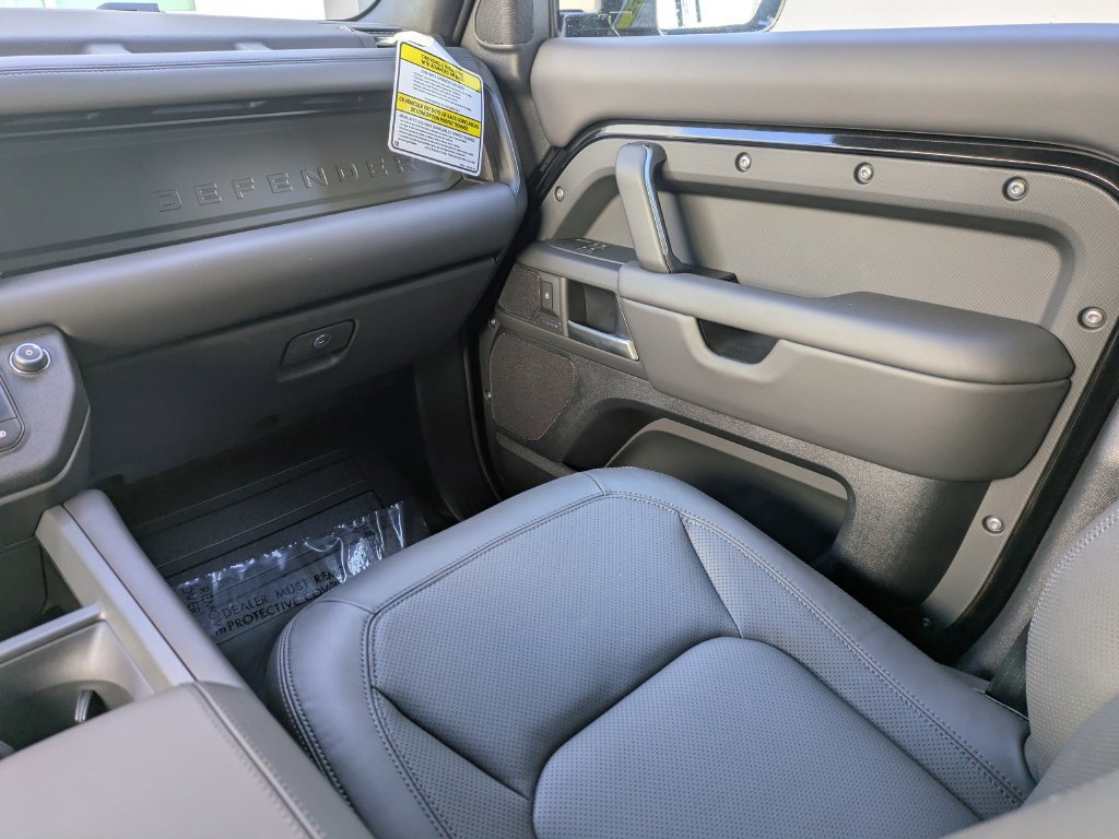New 2025 Land Rover Defender 130 S AWD/4WD image 18