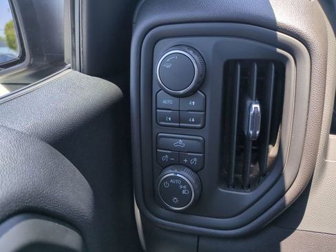 Certified 2024 Chevrolet Silverado 1500 Custom Trail Boss w/ Turbomax Blackout Package AWD/4WD image 29