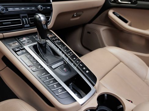Used 2020 Porsche Macan S AWD/4WD image 22