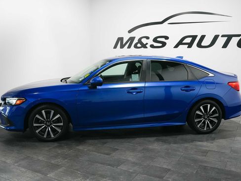 Used 2022 Honda Civic EX image 3