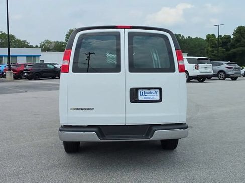 Certified 2025 Chevrolet Express 2500 w/ Driver Convenience Package RWD image 7