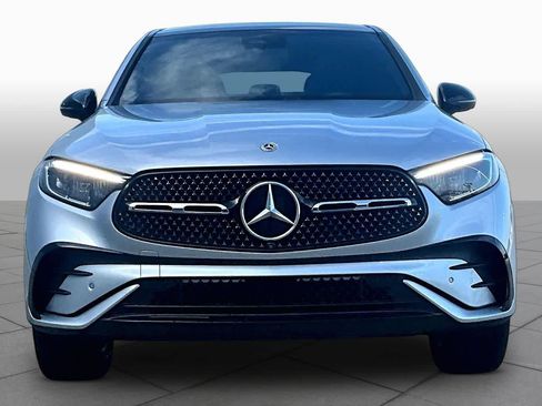 Used 2025 Mercedes-Benz GLC 300 4MATIC image 4