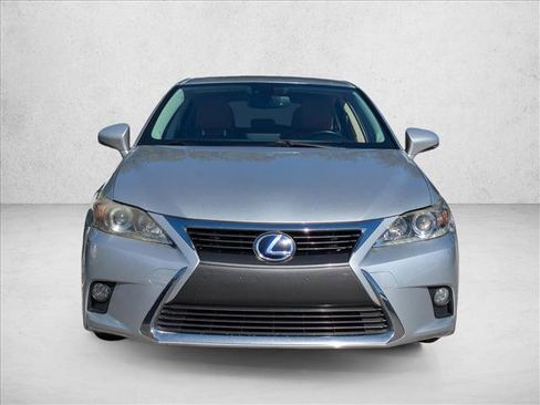 Used 2016 Lexus CT 200h image 2