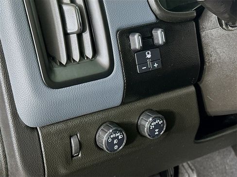 Used 2022 Chevrolet Colorado Z71 image 21
