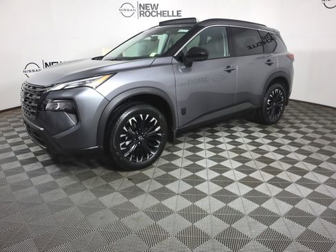 New 2026 Nissan Rogue Dark Armor image 3