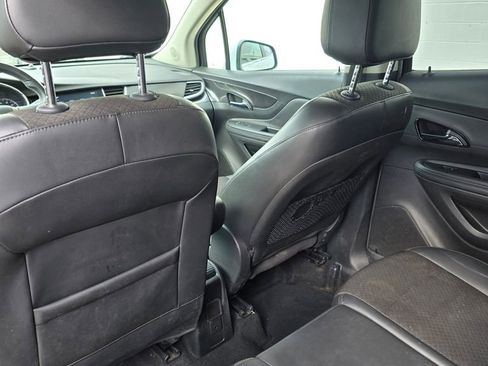 Used 2018 Buick Encore Preferred image 19