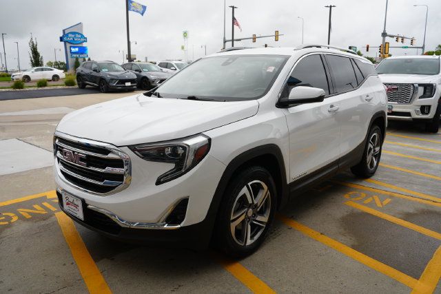 Used 2020 GMC Terrain SLT w/ Preferred Package AWD/4WD image 29