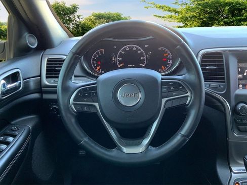 Used 2021 Jeep Grand Cherokee Freedom Edition image 8