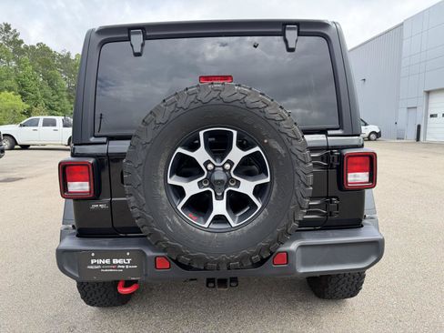 Used 2022 Jeep Wrangler Unlimited Rubicon AWD/4WD image 5