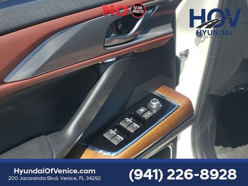 Used 2017 MAZDA CX-9 Signature AWD/4WD image 25