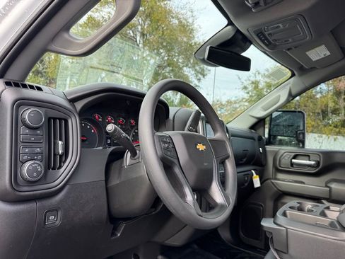 New 2025 Chevrolet Silverado 2500 W/T AWD/4WD image 21
