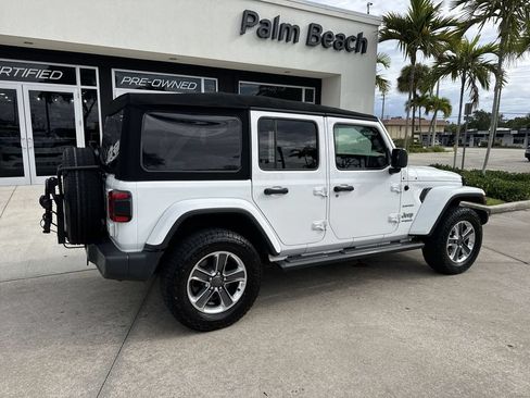 Used 2019 Jeep Wrangler Unlimited Sahara w/ Dual Top Group AWD/4WD image 4