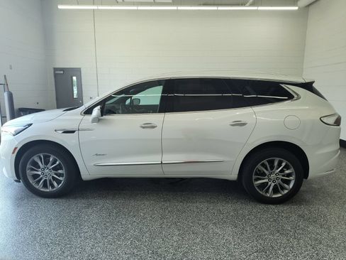 Used 2023 Buick Enclave Avenir w/ Avenir Technology Package AWD/4WD image 5