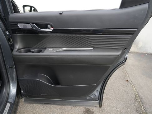 Used 2024 Hyundai Palisade Calligraphy image 39