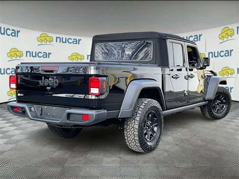 Used 2023 Jeep Gladiator Sport image 13