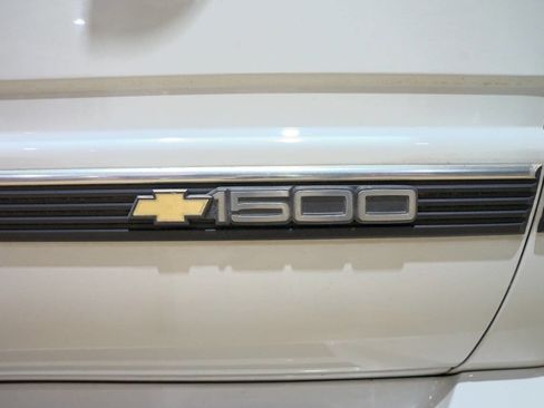 Used 1996 Chevrolet Tahoe 4WD image 25