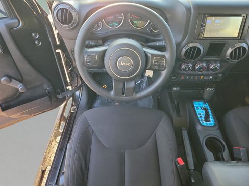 Used 2015 Jeep Wrangler Sport image 14