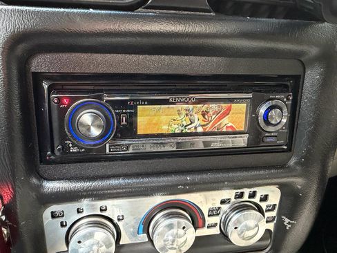 Used 2001 Chevrolet S10 Pickup Xtreme w/ Preferred Equipment Group RWD image 25