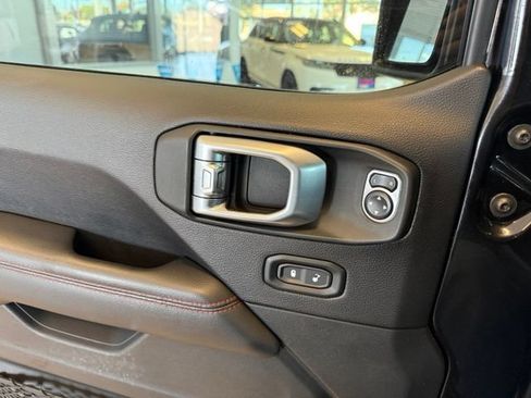 Used 2020 Jeep Gladiator Rubicon AWD/4WD image 20