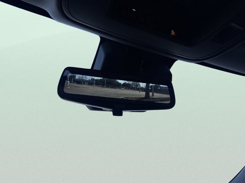 Used 2018 Cadillac Escalade Premium Luxury image 73