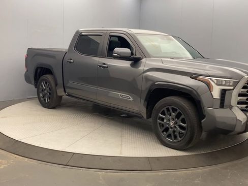Used 2025 Toyota Tundra Platinum AWD/4WD image 7