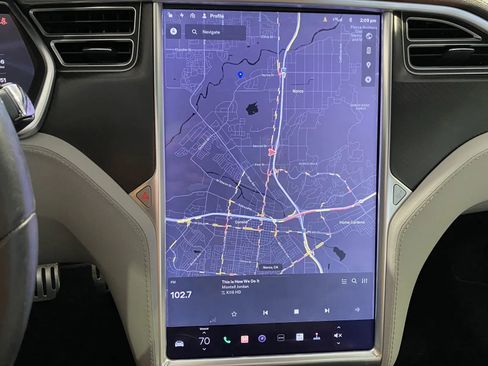 Used 2013 Tesla Model S Performance image 14