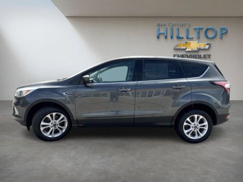 Used 2017 Ford Escape SE AWD/4WD image 12