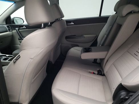 Used 2021 Kia Sportage LX w/ LX Fwd Popular Package image 18