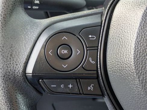 Used 2022 Toyota RAV4 LE image 21