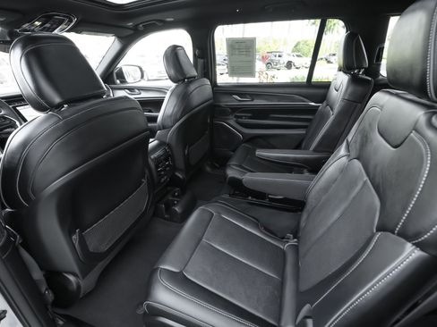 Used 2024 Jeep Grand Cherokee L Overland w/ Trailer Tow Package image 33