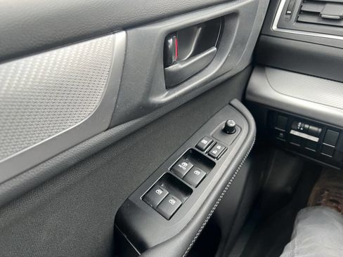 Used 2018 Subaru Outback 2.5i image 16