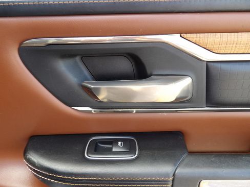 Used 2019 RAM 1500 Limited AWD/4WD image 34