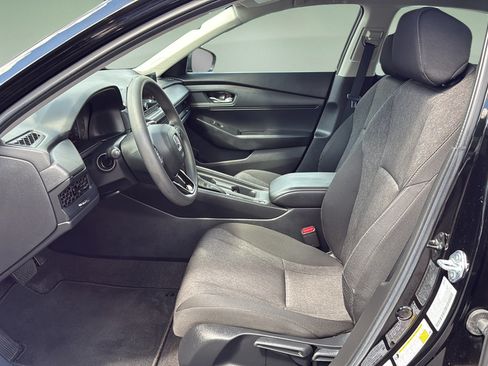 Used 2023 Honda Accord LX image 11