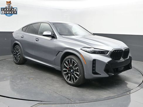 Used 2025 BMW X6 xDrive40i w/ Climate Comfort Package AWD/4WD image 1