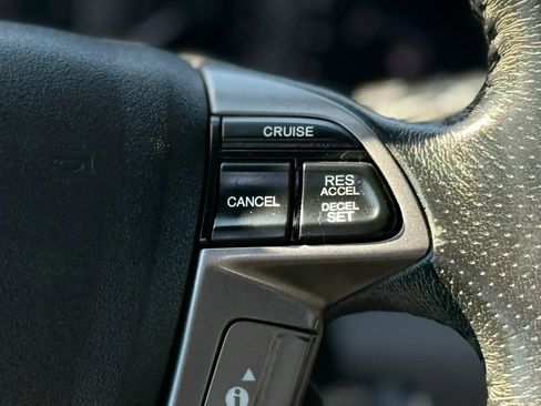 Used 2013 Honda Odyssey Touring Elite image 39