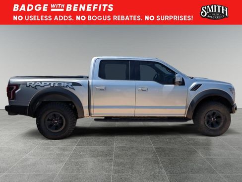 Used 2018 Ford F150 Raptor w/ Equipment Group 802A Luxury image 3