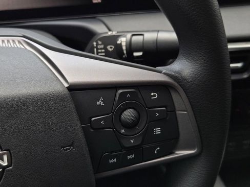 New 2026 Nissan Sentra SV FWD image 25