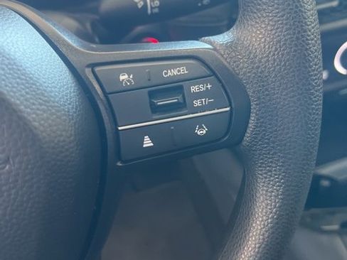 Used 2024 Honda HR-V LX image 16