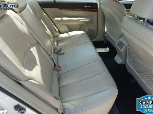 Used 2011 Subaru Legacy 2.5i Limited w/ Appearance Package 1H AWD/4WD image 21
