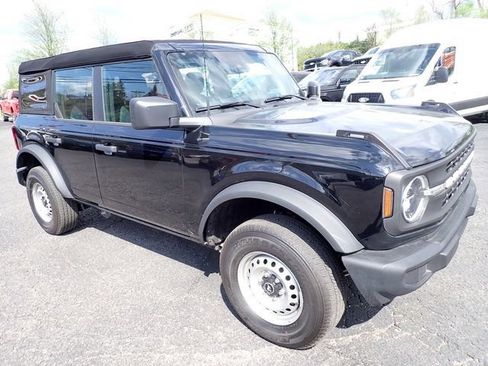 Used 2025 Ford Bronco 4-Door AWD/4WD image 10