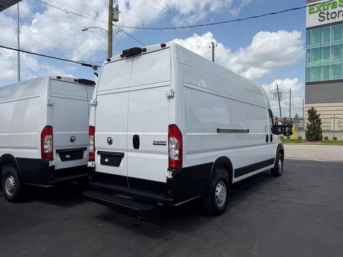 Used 2023 RAM ProMaster 3500 w/ Lane Management Group FWD image 6